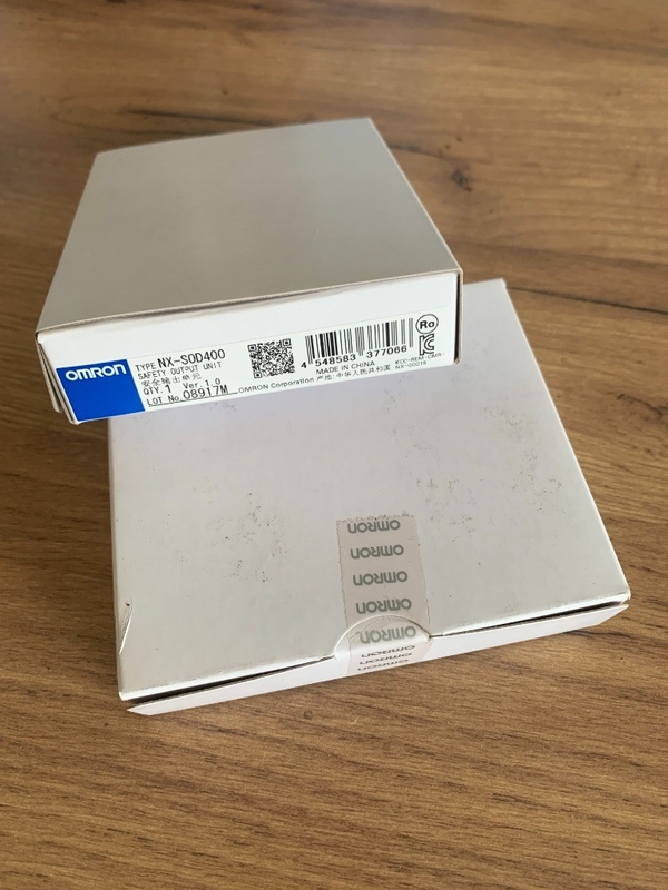 NX-SOD400 Omron NX 장치 4 디지털 안전 출력 PNP 24 VDC, 폭 12mm